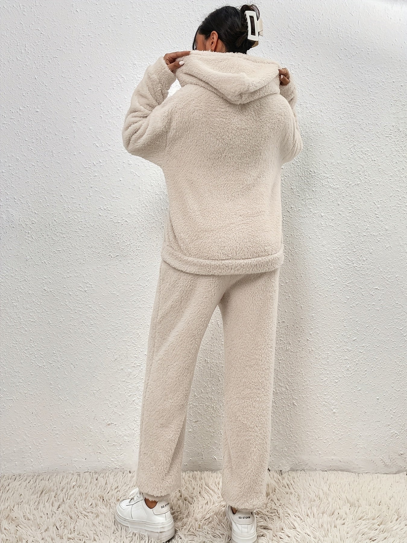 Yvarra | Stylischer Fleece Teddy-Zweiteiler Lounge Set